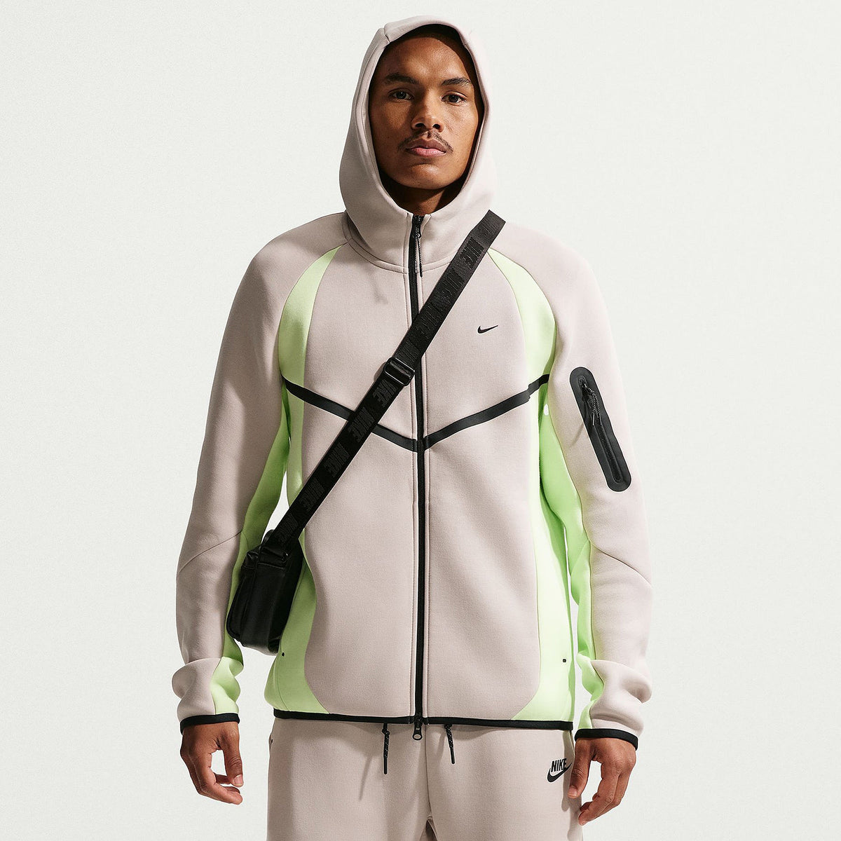 Jaqueta Nike Sportswear Tech Fleece Windrunner Full-Zip Fleece Jacket - Creme, Verde-lima e Preto