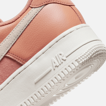Nike Air Force 1 Low LX - Marrom / Branco-acinzentado