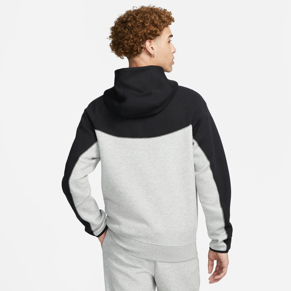 Jaqueta Nike Tech Fleece Windrunner - Cinza e Preto