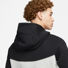 Jaqueta Nike Tech Fleece Windrunner - Cinza e Preto