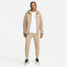 Jaqueta Nike Tech Fleece Windrunner - Marrom