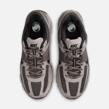 Nike Zoom Vomero 5 - Roxo escuro / Vinho acinzentado / Cinza / Cinza-pedra / Preto