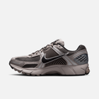Nike Zoom Vomero 5 - Roxo escuro / Vinho acinzentado / Cinza / Cinza-pedra / Preto