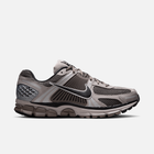 Nike Zoom Vomero 5 - Roxo escuro / Vinho acinzentado / Cinza / Cinza-pedra / Preto
