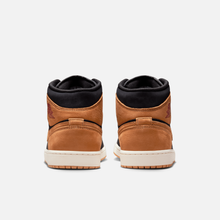 Air Jordan 1 Mid SE - Preto / Vermelho / Branco-creme / Caramelo