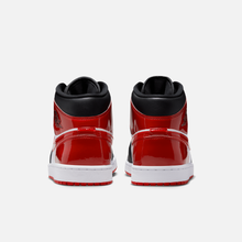 Air Jordan 1 Mid SE Patent Bred Toe - Preto / Branco / Vermelho