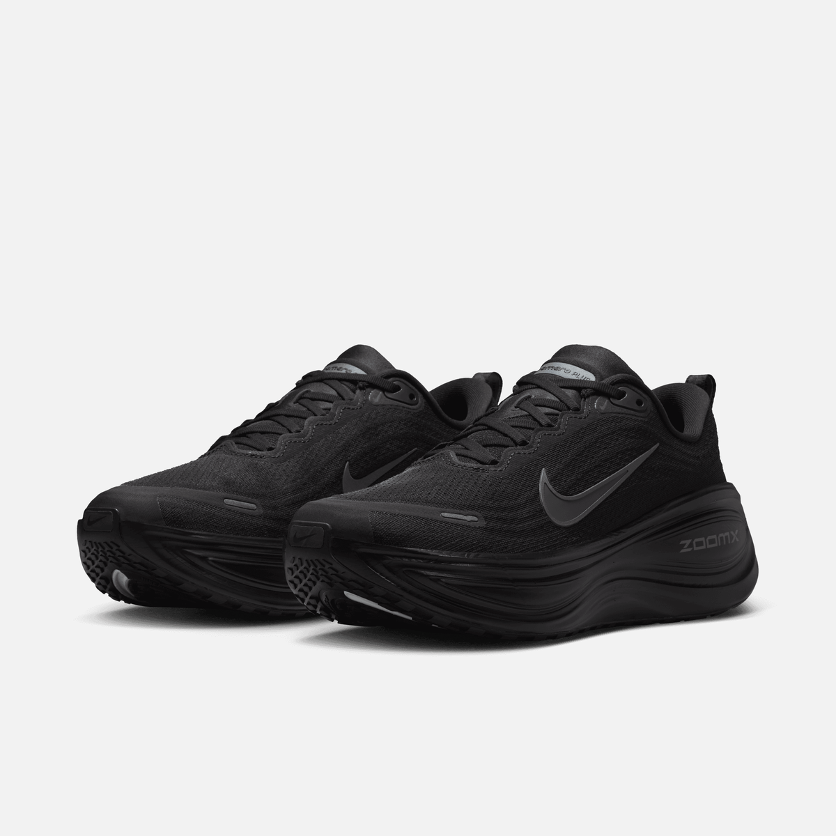 Nike Vomero Plus - Preto / Cinza metálico / Cinza / Cinza escuro