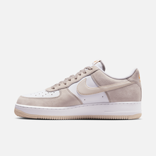 Nike Air Force 1 Low - Cinza / Marrom-claro / Branco