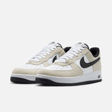 Nike Air Force 1 Low SK8 - Branco / Preto / Marfim-claro / Cinza-claro