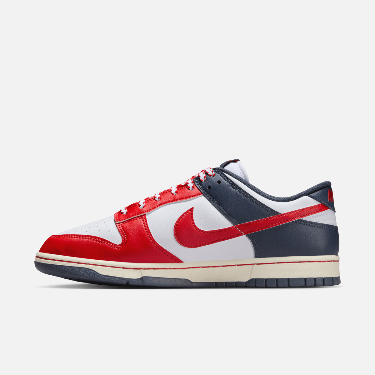 Nike Dunk Low Boston - Branco / Azul / Branco-creme / Vermelho