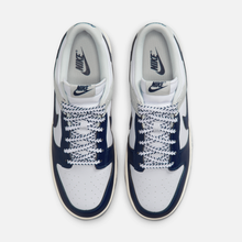 Nike Dunk Low New York Yankees - Branco / Azul-marinho / Cinza-claro / Branco-creme