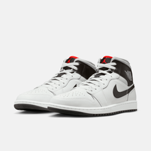 Air Jordan 1 Mid - Branco / Cinza / Vermelho-infravermelho / Preto