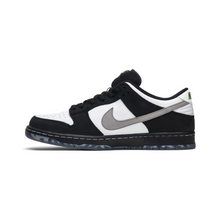 Jeff Staple x Dunk Low SB - "Panda Pigeon" (Special Box)