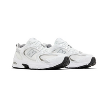 530 - "White Metallic Silver"