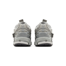 1906A - "Concrete Silver Metallic"
