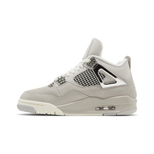 Air Jordan 4 Retro - "Frozen Moments"