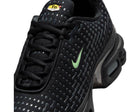 Tênis Nike Air Max Plus VII em preto com detalhes verdes — imagem 2