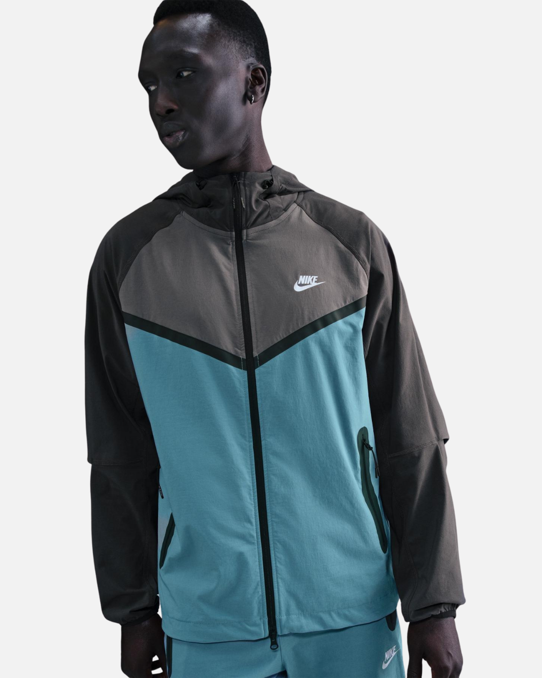 Jaqueta Nike Waterproof Jacket Tech - Azul, Preto e Cinza