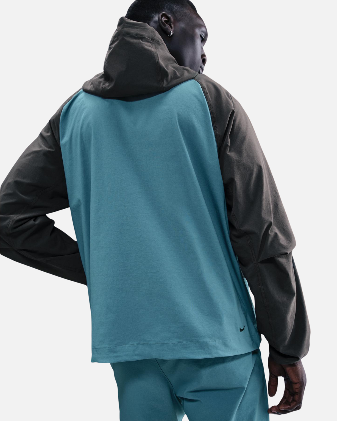 Jaqueta Nike Waterproof Jacket Tech - Azul, Preto e Cinza