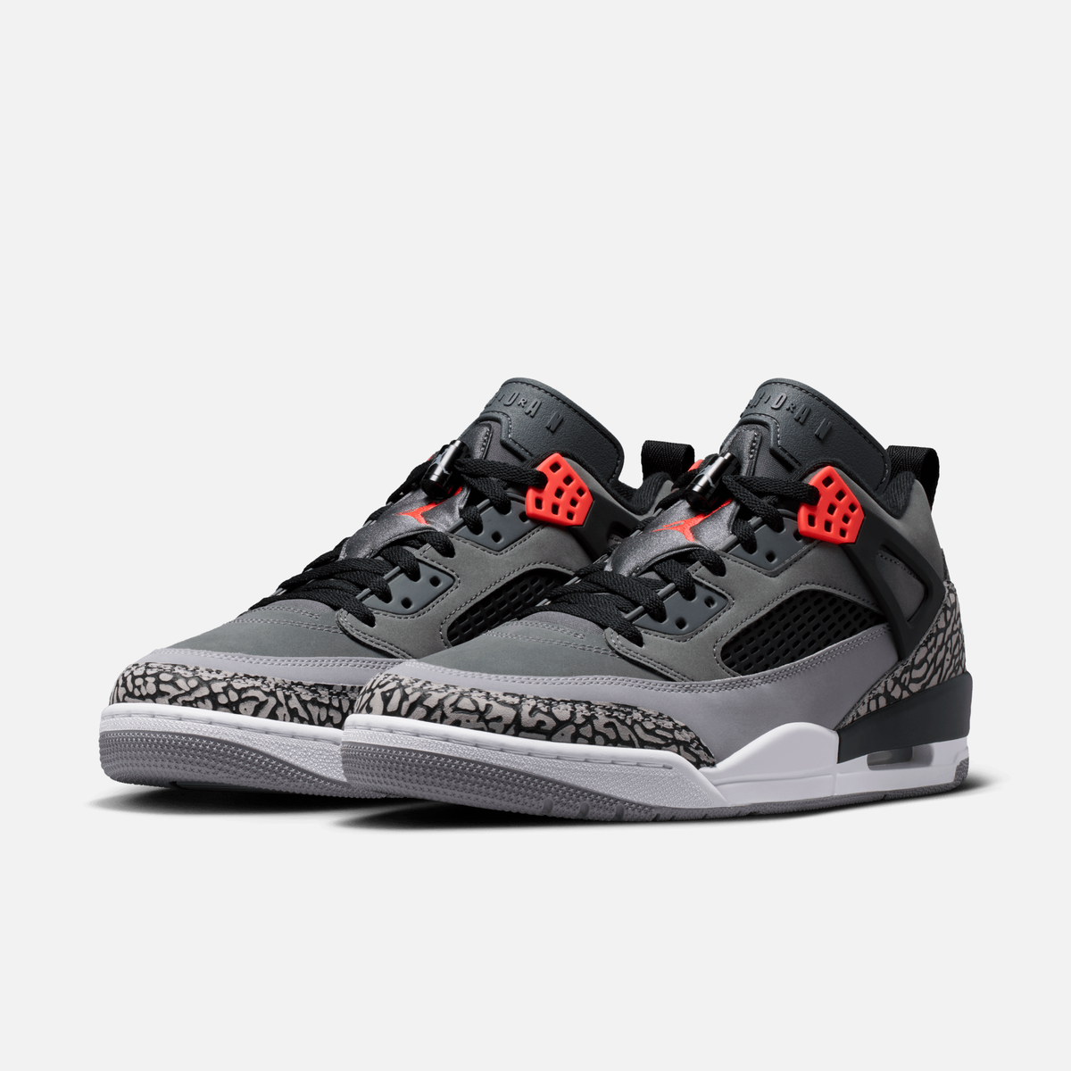 Air Jordan Spizike Low - Cinza escuro / Preto / Cinza / Vermelho-infravermelho