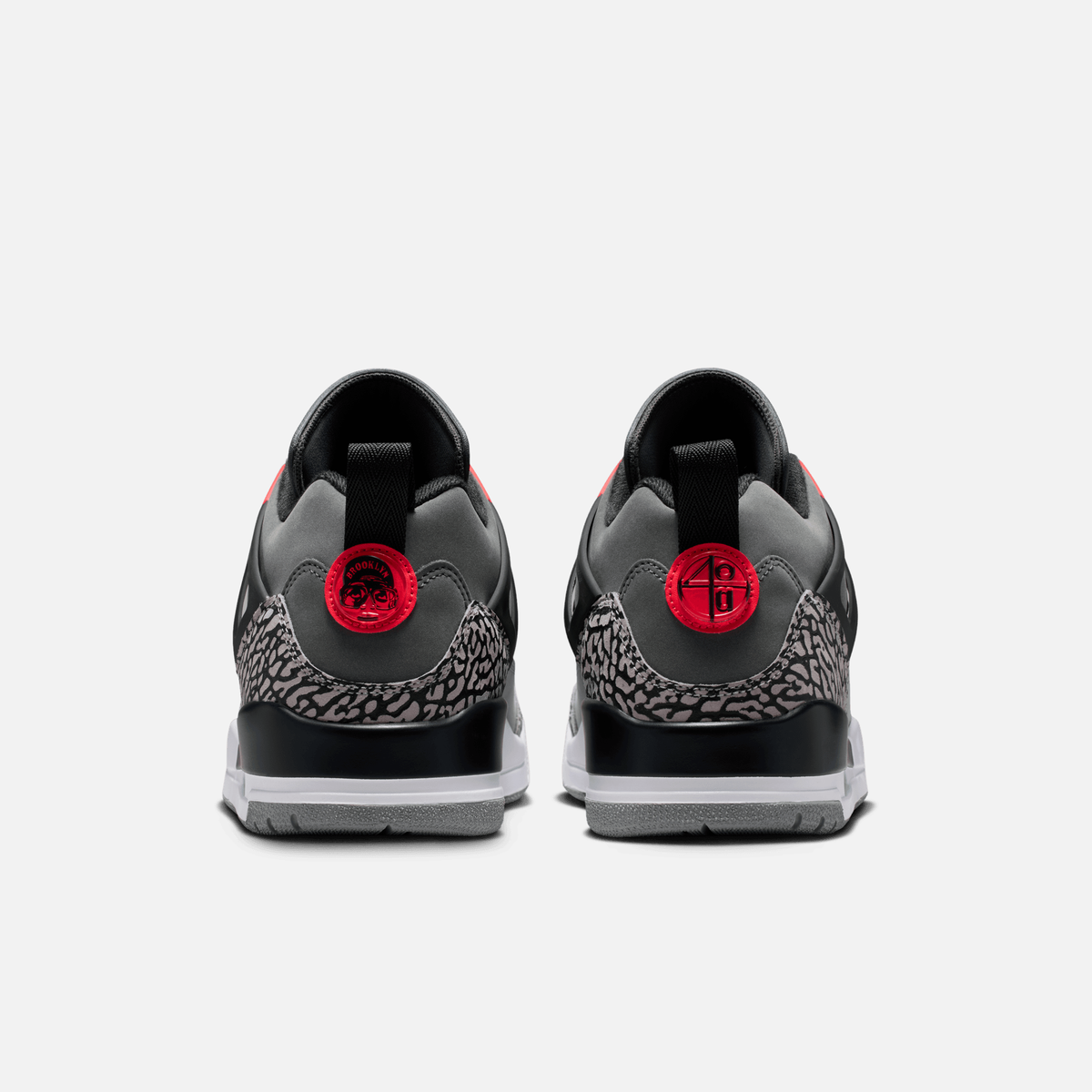 Air Jordan Spizike Low - Cinza escuro / Preto / Cinza / Vermelho-infravermelho