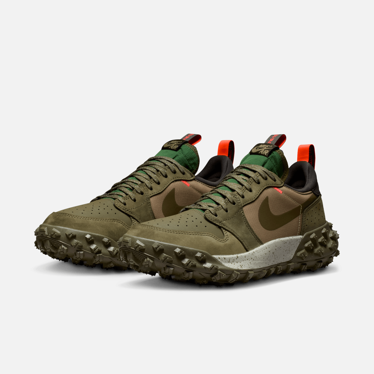Air Jordan 1 Element Low A/T Gore-Tex - Verde-oliva médio / Cáqui-médio / Bege-safári / Verde-escuro / Verde-acinzentado / Vermelho