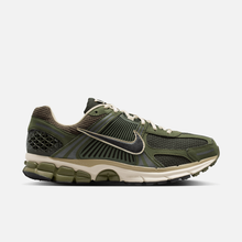 Nike Zoom Vomero 5 - Verde-oliva militar / Verde-escuro / Cáqui-claro / Preto