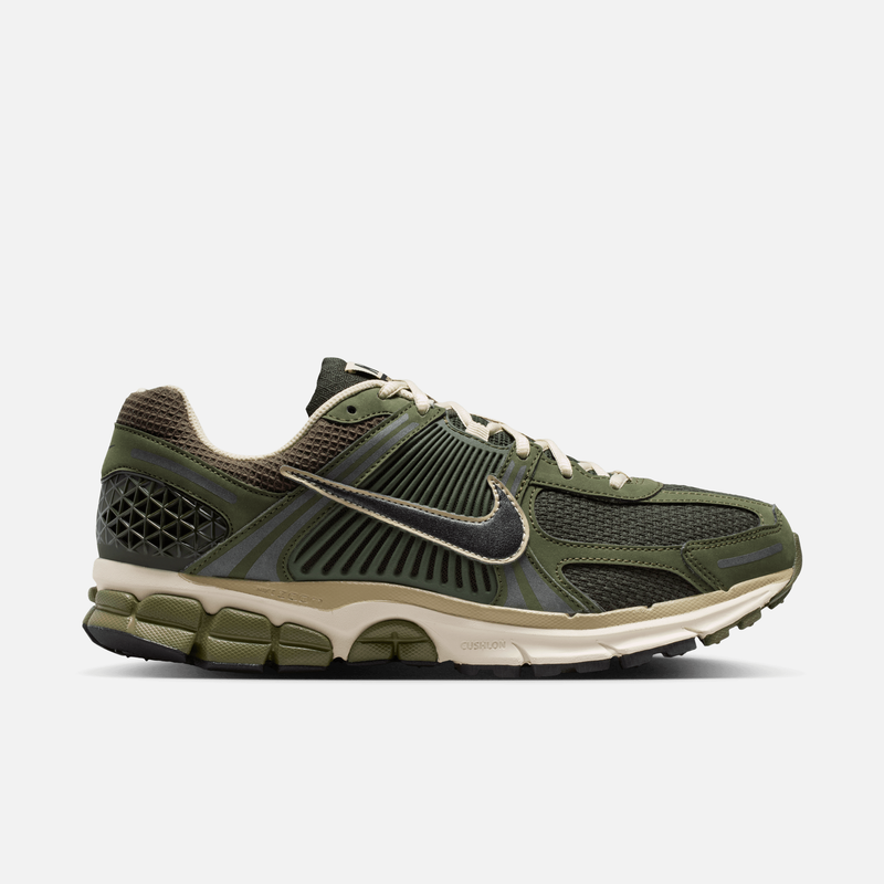 Nike Zoom Vomero 5 - Verde-oliva militar / Verde-escuro / Cáqui-claro / Preto