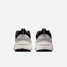 Air Jordan Trunner O/S - Cinza-claro / Preto / Branco-creme / Branco