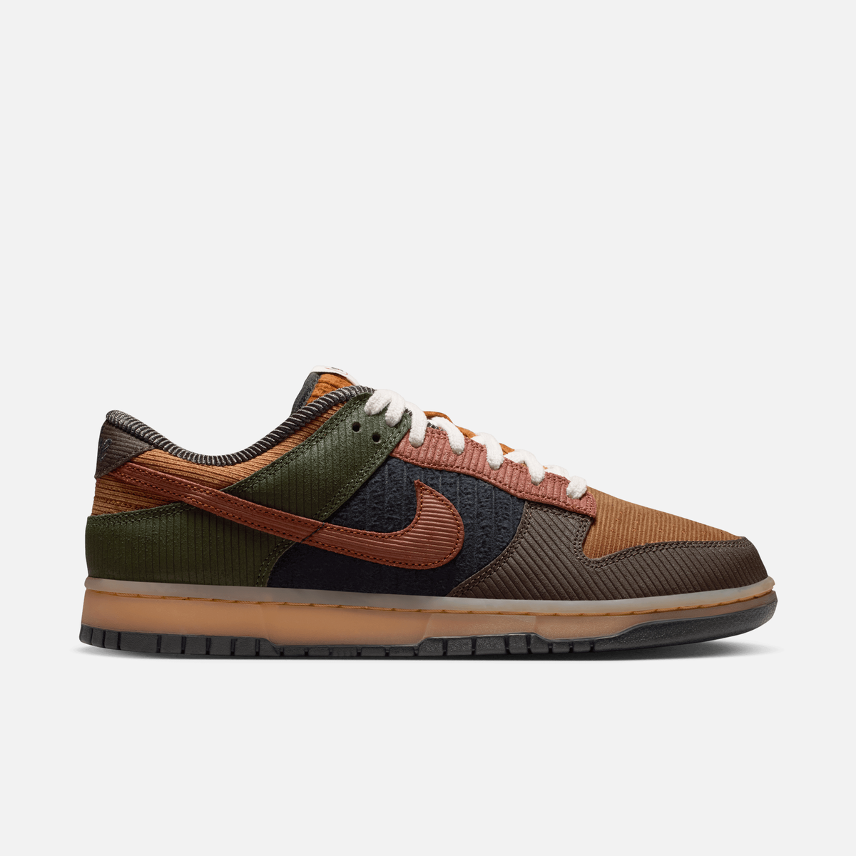 Nike Dunk Low Retro Premium - Marrom-claro / Cáqui / Marrom / Canela