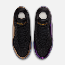 Nike LeBron 23 The Chosen One and The Who One Chose - Preto / Dourado metálico / Roxo intenso