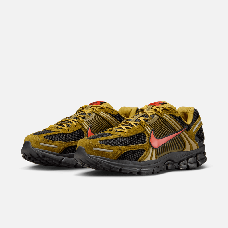 Nike Zoom Vomero 5 Premium - Verde-oliva / Preto / Verde-musgo / Vermelho