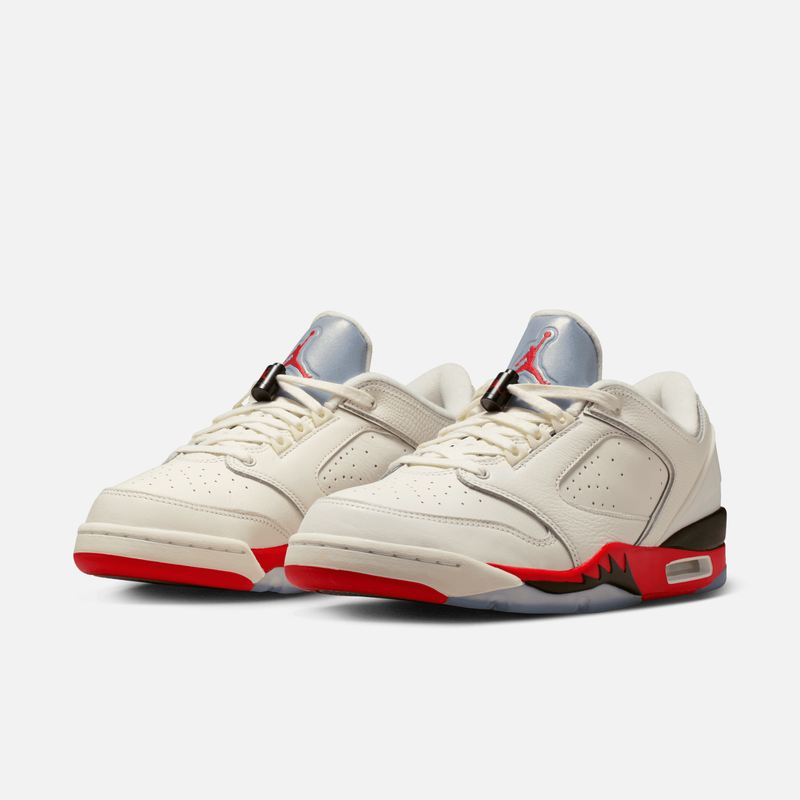 Air Jordan Sixty Plus Low - Branco-creme / Preto / Prateado refletivo / Vermelho