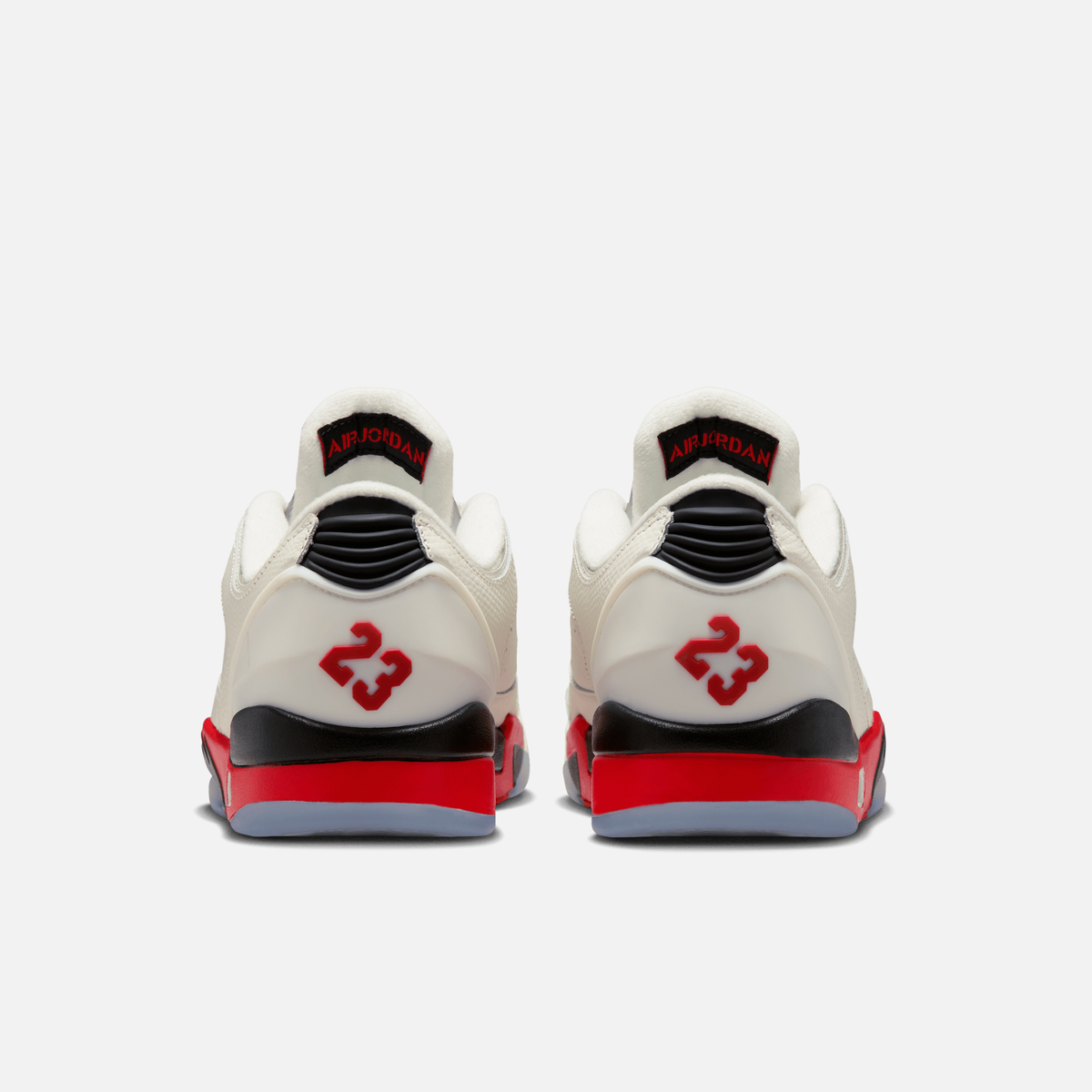 Air Jordan Sixty Plus Low - Branco-creme / Preto / Prateado refletivo / Vermelho