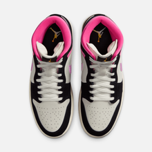 Air Jordan 1 Mid SE World - Preto / Branco-creme / Rosa-vivo / Dourado
