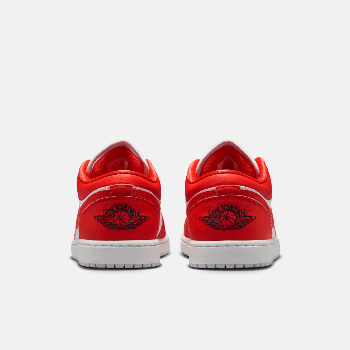 Air Jordan 1 Low SE - Vermelho / Branco / Cinza-platinado / Preto