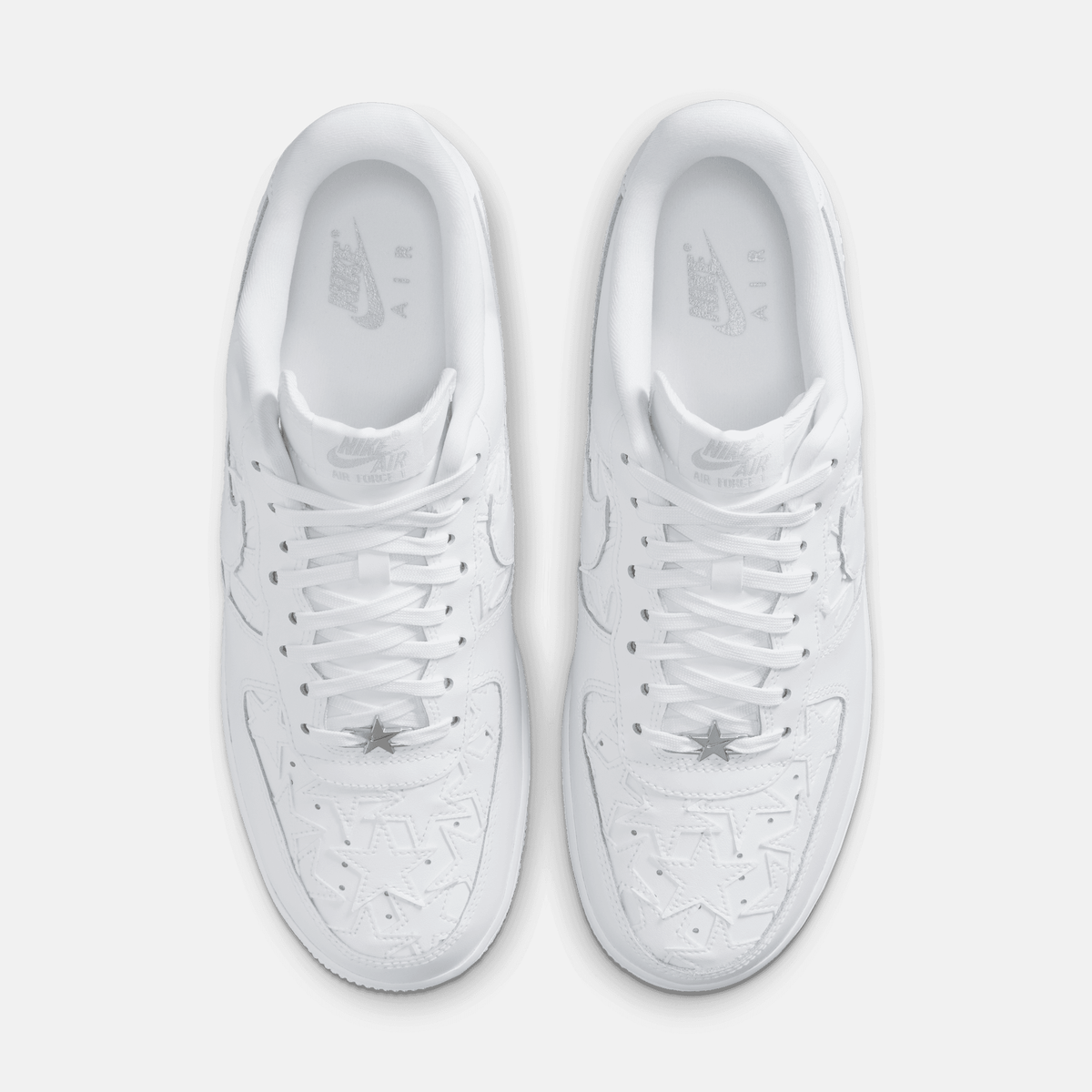 Nike Air Force 1 Low - Branco / Prateado metálico