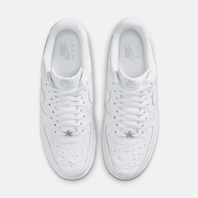 Nike Air Force 1 Low - Branco / Prateado metálico
