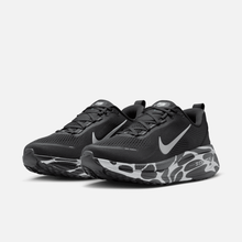 Nike Vomero 18 - Antracito / Verde-acinzentado / Prateado metálico / Prateado refletivo