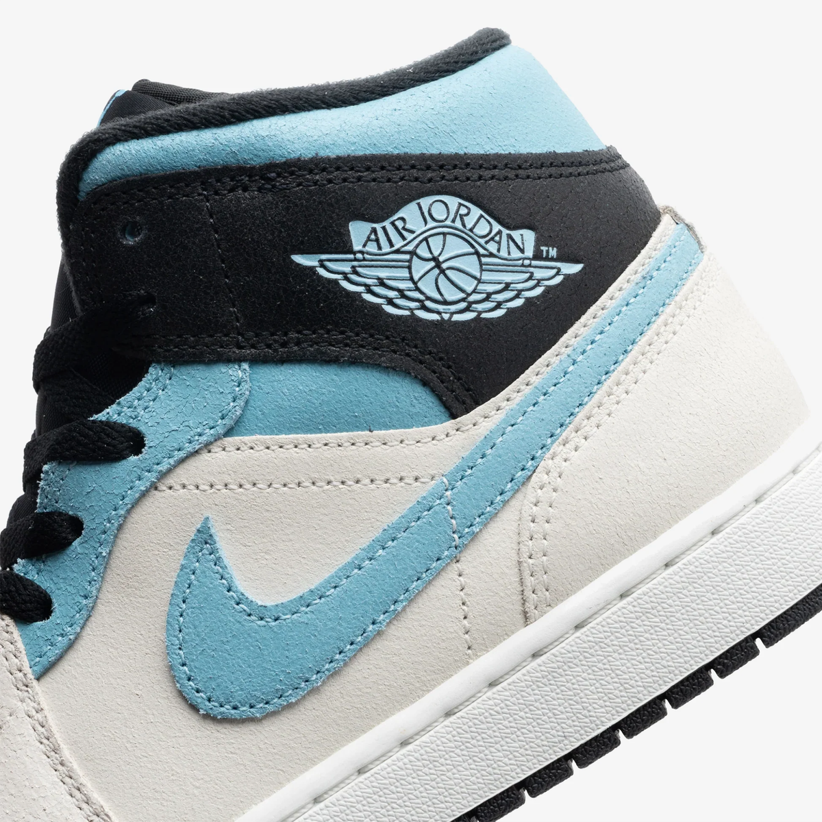 Air Jordan 1 Mid - Branco / Azul / Preto