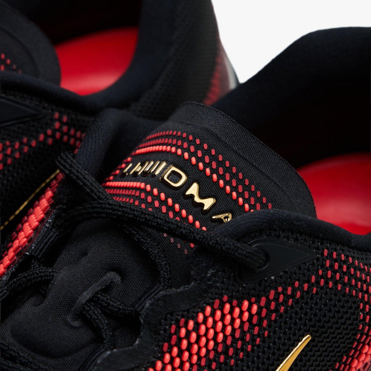 Nike Air Liquid Max - Preto e Vermelho