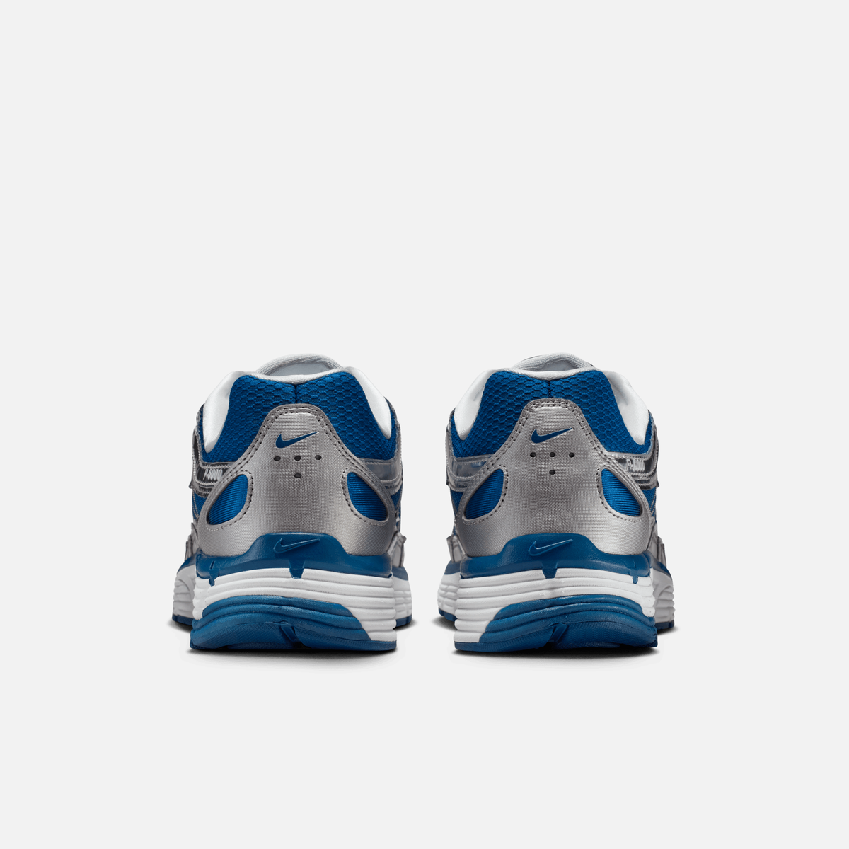 Nike P-6000 - Azul-quadra / Branco / Prateado metálico
