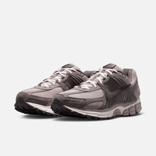 Nike Zoom Vomero 5 SE - Cinza / Cinza-pedra / Branco-creme / Cinza-médio