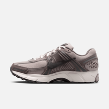 Nike Zoom Vomero 5 SE - Cinza / Cinza-pedra / Branco-creme / Cinza-médio
