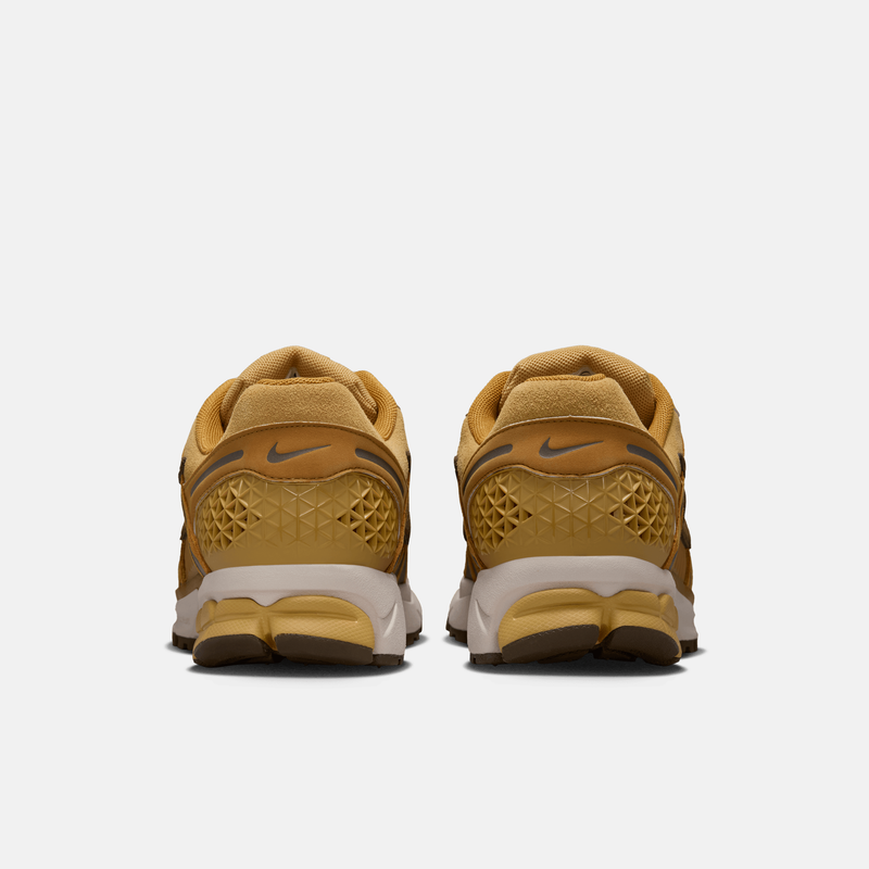 Nike Zoom Vomero 5 SE - Dourado-trigo / Dourado / Marrom-claro / Verde-oliva claro