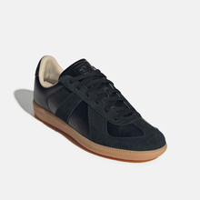 Adidas BW Army - Preto / Caramelo