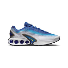 Tênis Nike Air Max DN SE em azul com amarelo e branco — vista lateral