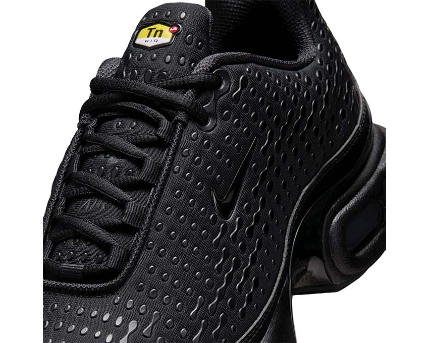 Tênis Nike Air Max Plus VII em preto — imagem 2