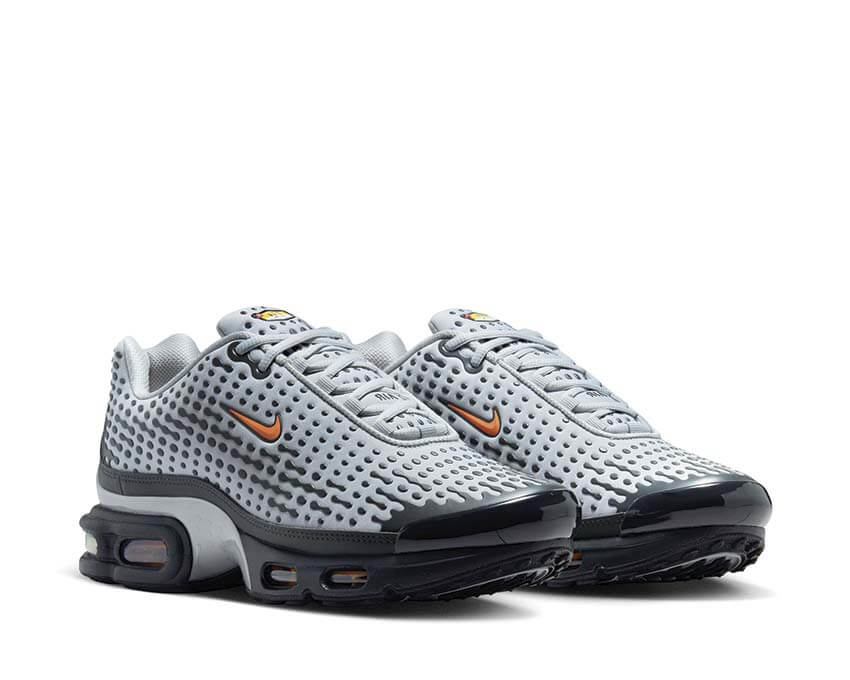 Tênis Nike Air Max Plus VII em cinza-fumê claro — imagem 3