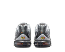 Tênis Nike Air Max Plus VII em cinza-fumê claro — imagem 4